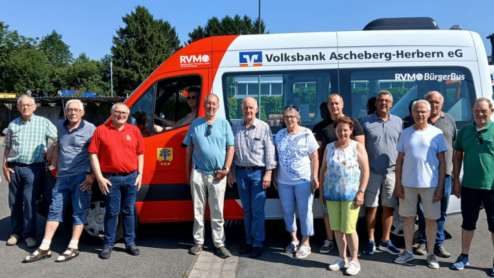 20 Jahre Bürgerbus: Wenn Bürger für Bürger fahren