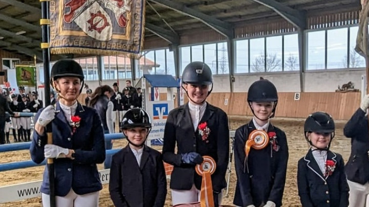 Der Reitverein räumt beim RVN-Jugenturnier ab