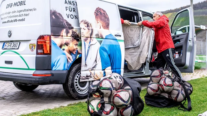 DFB-Mobil-Besuch beim SV Herbern am 18. März 2024