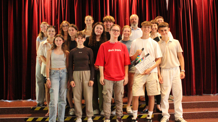 Emotionale Kino-Premiere des Filmprojekts “Deine Schuld”
