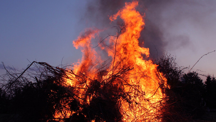 Großes Osterfeuer beim MSC Herbern