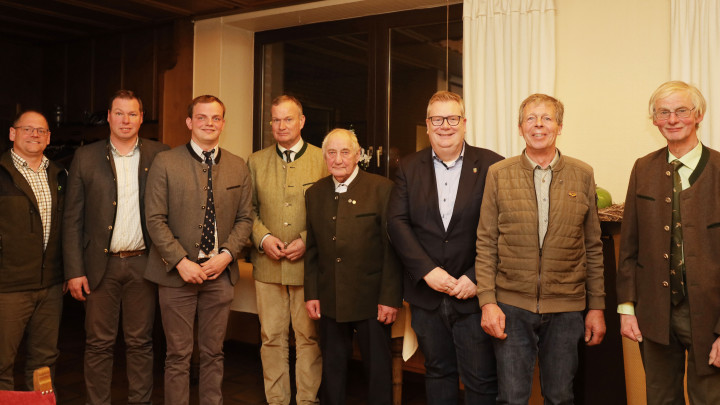 Hegeringleiter Stefan Grünert in seinem Amt bei Hegeringversammlung einstimmig wiedergewählt