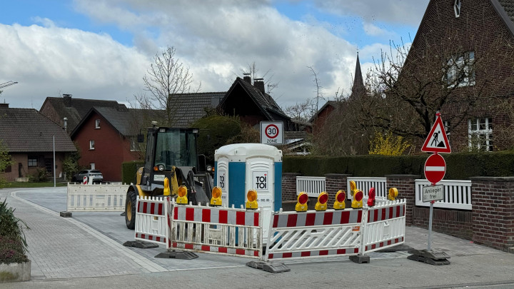 Krumme Straße voraussichtlich am Donnerstag wieder für den öffentlichen Verkehr freigegeben