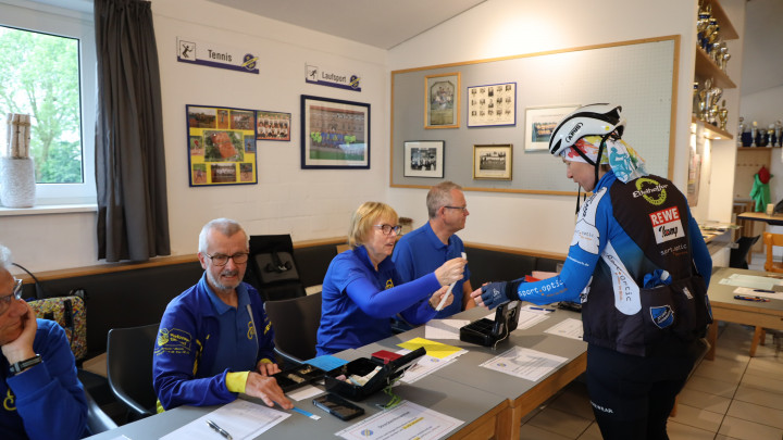 Regen bremst Jubiläums-RTF des SV Herbern aus